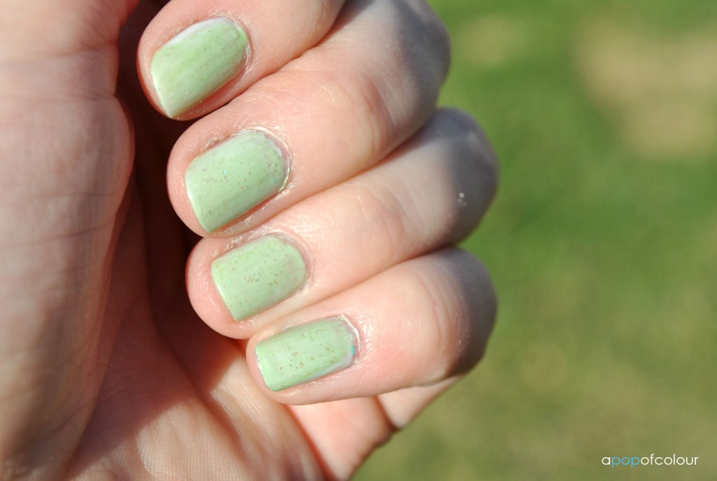 nails